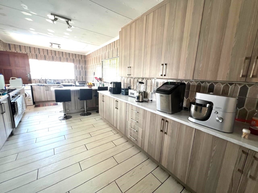  Bedroom Property for Sale in Vaalpark Free State